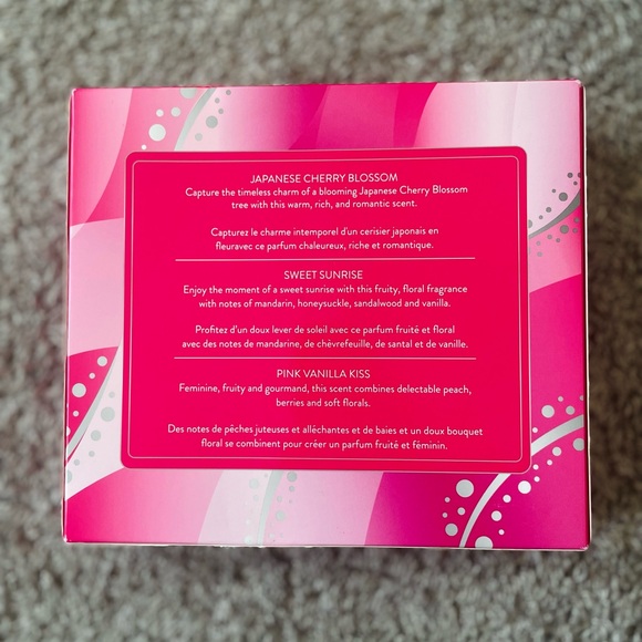 🌸🍨 Body Fantasies 3 piece fragrance set 🍨🌸 - Picture 2 of 2